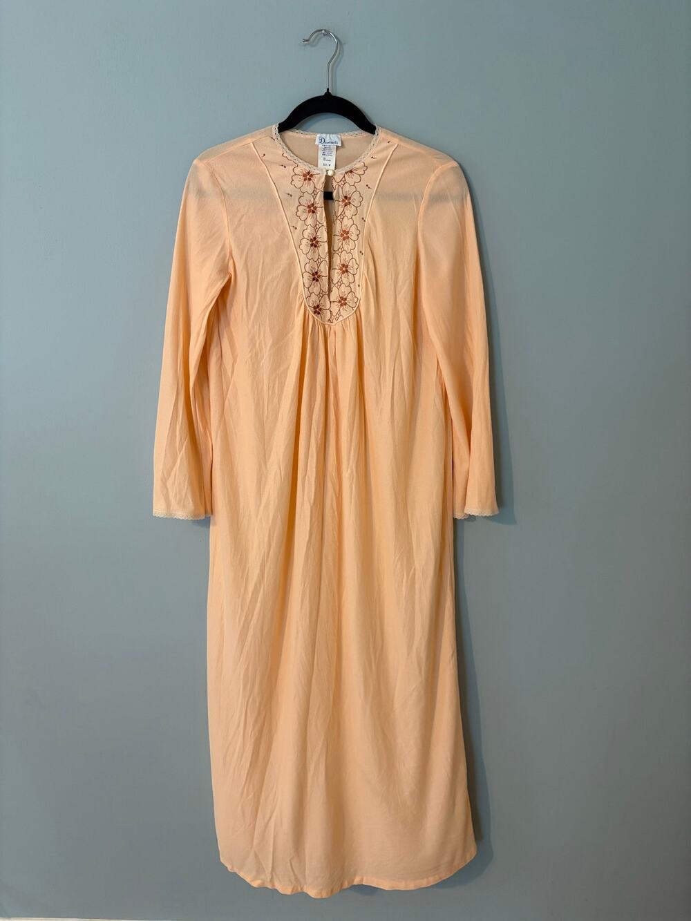 Vintage 70s peach duster nightgown